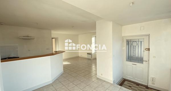 Location Appartement 3 pièces 60 m² - Rochefort 17300