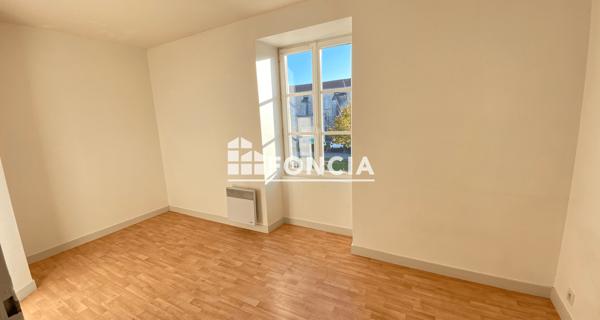 Location Appartement 3 pièces 60 m² - Rochefort 17300