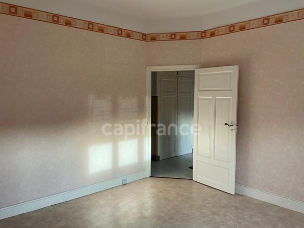 Maison 5 pièces avec sous-sol aménagé et jardin – Bellerive-sur-Allier