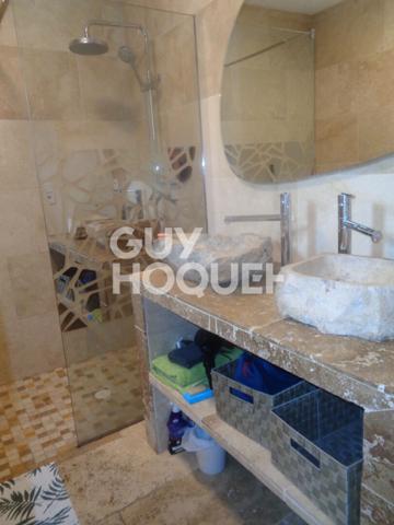 Maison d'habitation et fond de commerce 245 m2