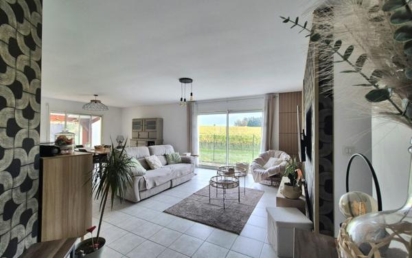 Maison à vendre    6 pièces •  Targon