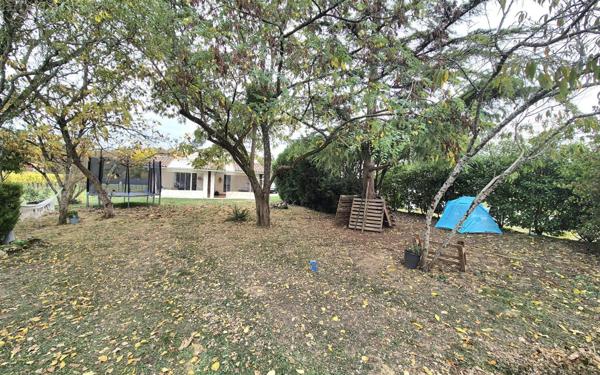 Maison à vendre    6 pièces •  Targon