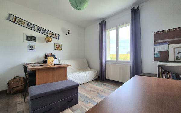 Maison à vendre    6 pièces •  Targon