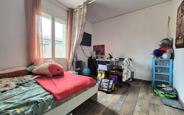 Maison à vendre    6 pièces •  Targon