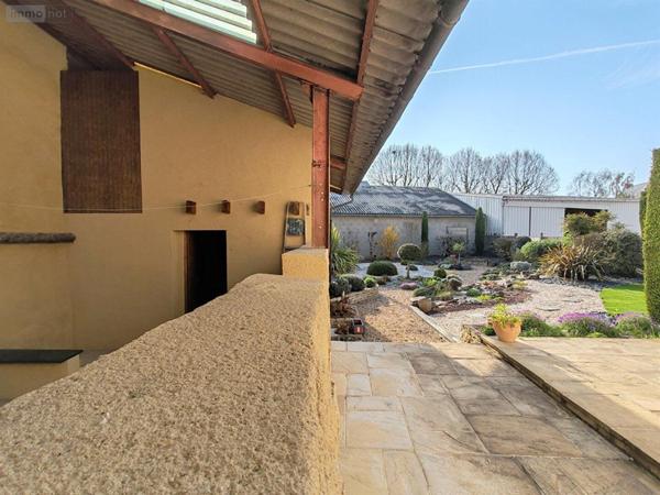 Maison à vendre à Doué-en-Anjou dans le Maine-et-Loire (49700), ref :   
DOUE LA FONTAINE