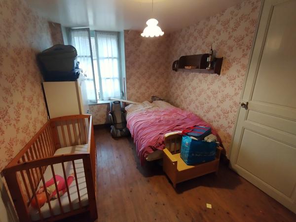 Maison à rénover située à VOISEY