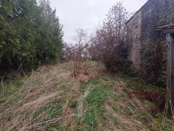 Maison à rénover située à VOISEY