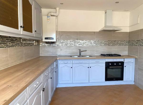 Maison de ville T8- deux appartements T4 sépares - Terrasses - Grenier - Garage / Quartier pont de bois