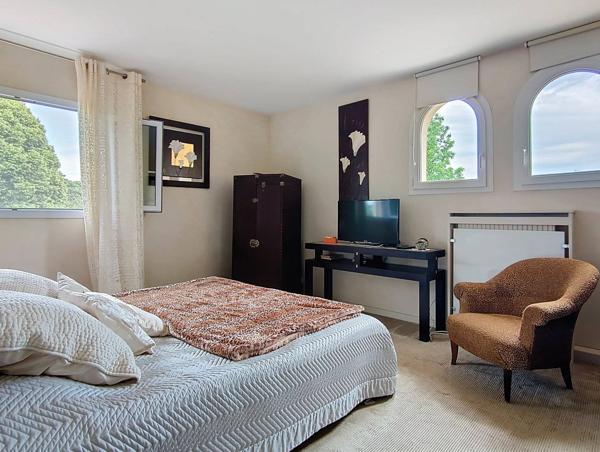 Villa dans propriété de 4000m2 d'exception