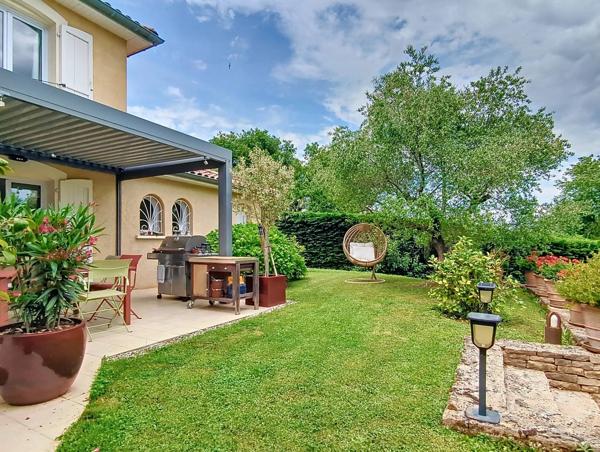 Villa dans propriété de 4000m2 d'exception