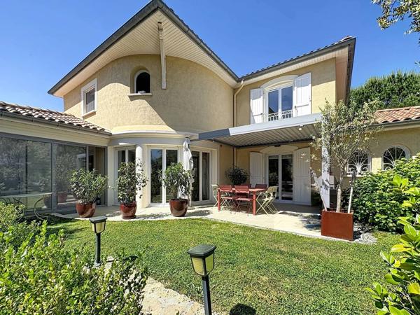 Villa dans propriété de 4000m2 d'exception