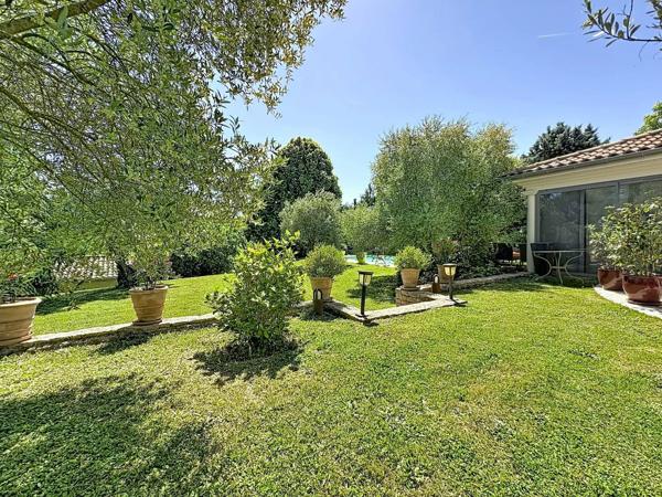 Villa dans propriété de 4000m2 d'exception