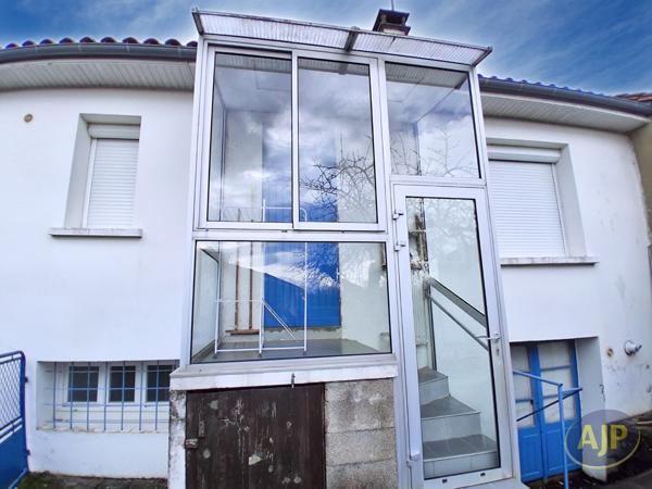 Vente maison Saintes : 159 900 € - AJP Immobilier Saintes