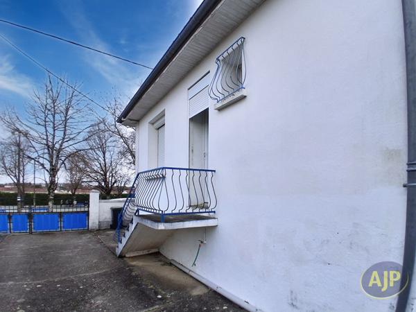 Vente maison Saintes : 159 900 € - AJP Immobilier Saintes