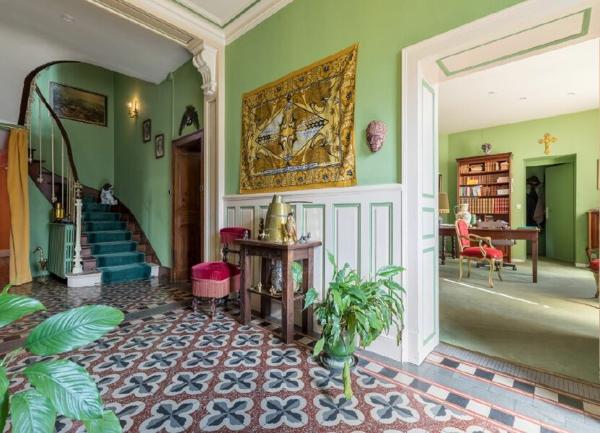 Maison à vendre    9 pièces •  Roquefort