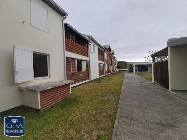 Appartement à louer 2 pièces 36.56m² Saint-Paul (97411)