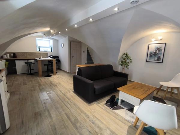 ✨ Duplex de charme entièrement rénové – Cœur historique du Vieux Cannet