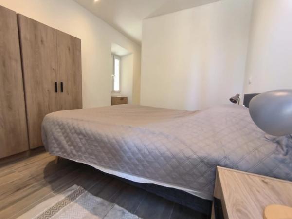 ✨ Duplex de charme entièrement rénové – Cœur historique du Vieux Cannet