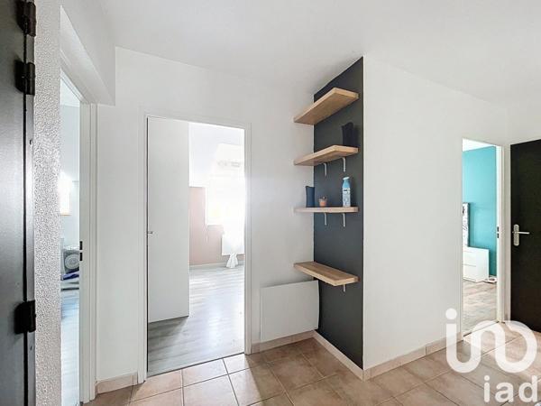 Appartement 4 pièces de 74 m² à Frignicourt (51300)