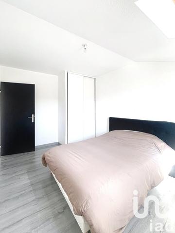 Appartement 4 pièces de 74 m² à Frignicourt (51300)