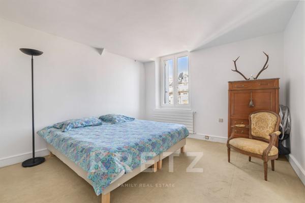 Niché au dernier étage