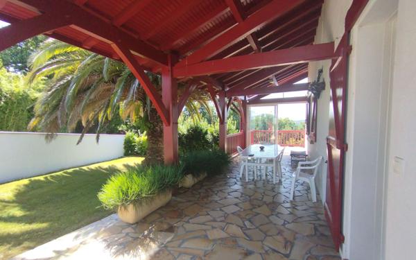 Maison à vendre    4 pièces • 157 m2 Mouguerre