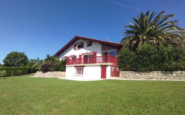 Maison à vendre    4 pièces • 157 m2 Mouguerre