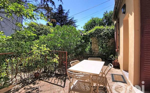 Maison à vendre    5 pièces • 156,45 m2 Toulon