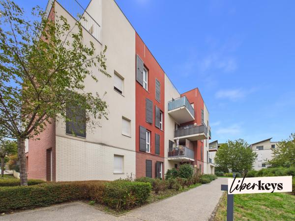 Appartement 2 pièces de 50M2 avec terrasse au 3 étage