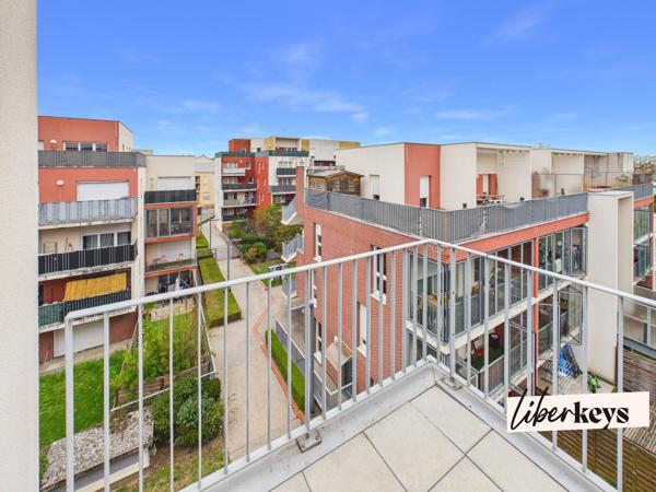 Appartement 2 pièces de 50M2 avec terrasse au 3 étage