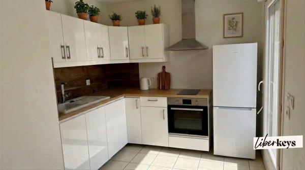 Appartement 2 pièces de 50M2 avec terrasse au 3 étage