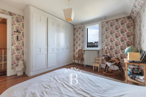 Asnières-sur-Seine, Maison 5 Chambres -  210 m² à vendre