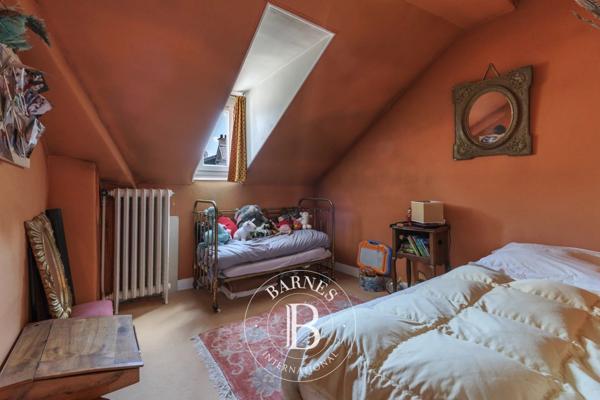 Asnières-sur-Seine, Maison 5 Chambres -  210 m² à vendre
