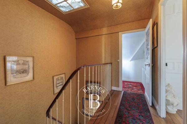 Asnières-sur-Seine, Maison 5 Chambres -  210 m² à vendre