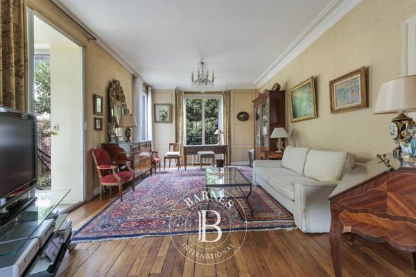 Asnières-sur-Seine, Maison 5 Chambres -  210 m² à vendre