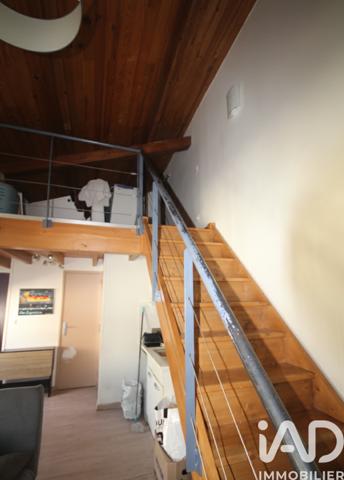 Immeuble à vendre 74 m² Saintes