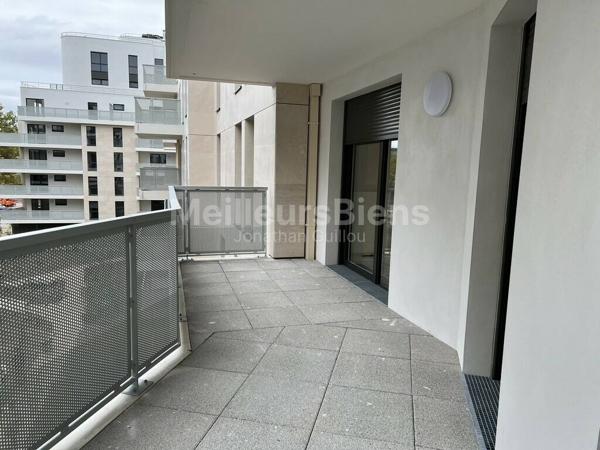 Appartement 2 pièces neuf, balcon