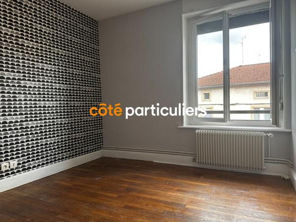 Vente Immeuble385 m² - CHARMES (88130)
