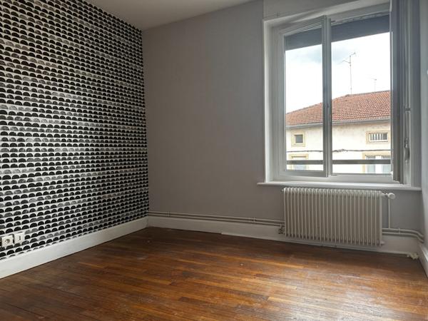 Vente Immeuble385 m² - CHARMES (88130)