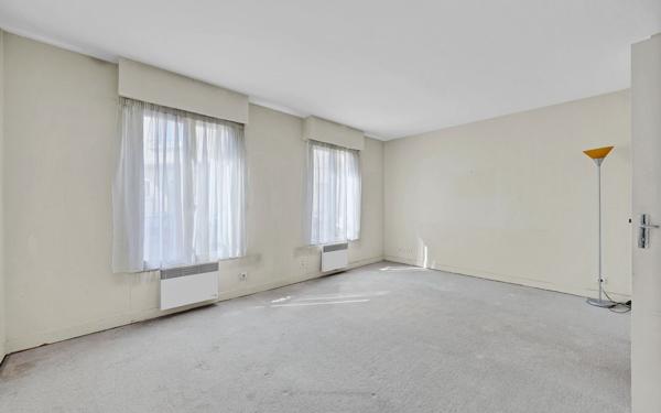 Appartement à vendre    2 pièces • 45,05 m2 Vanves