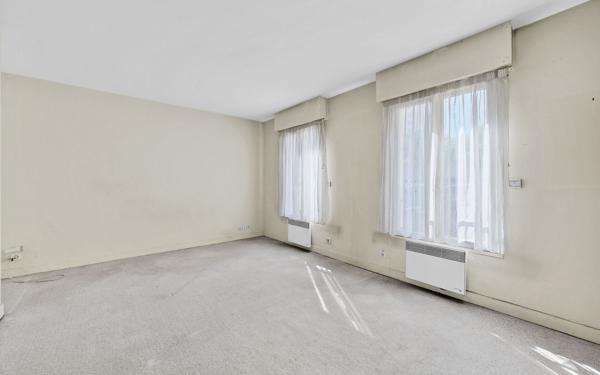 Appartement à vendre    2 pièces • 45,05 m2 Vanves
