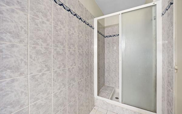 Appartement à vendre    2 pièces • 45,05 m2 Vanves