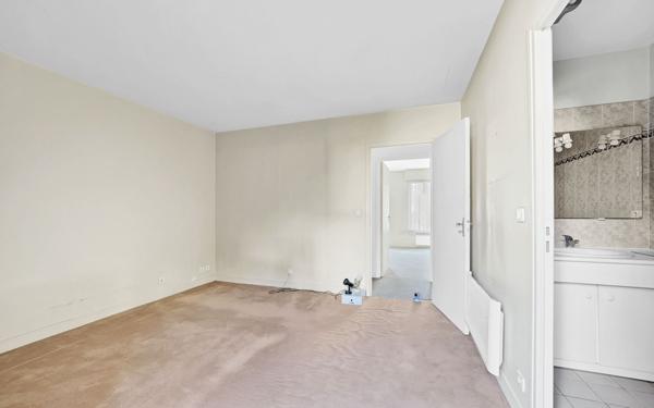 Appartement à vendre    2 pièces • 45,05 m2 Vanves