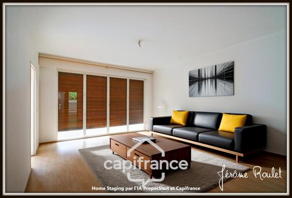 Dpt Vienne (86), à vendre POITIERS Gare Centre-ville, appartement T3 de 63,36 m² avec cave et place de parking privative