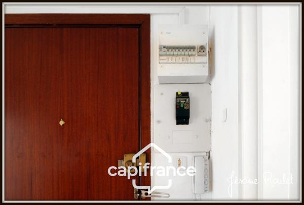 Dpt Vienne (86), à vendre POITIERS Gare Centre-ville, appartement T3 de 63,36 m² avec cave et place de parking privative