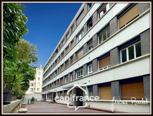 Dpt Vienne (86), à vendre POITIERS Gare Centre-ville, appartement T3 de 63,36 m² avec cave et place de parking privative