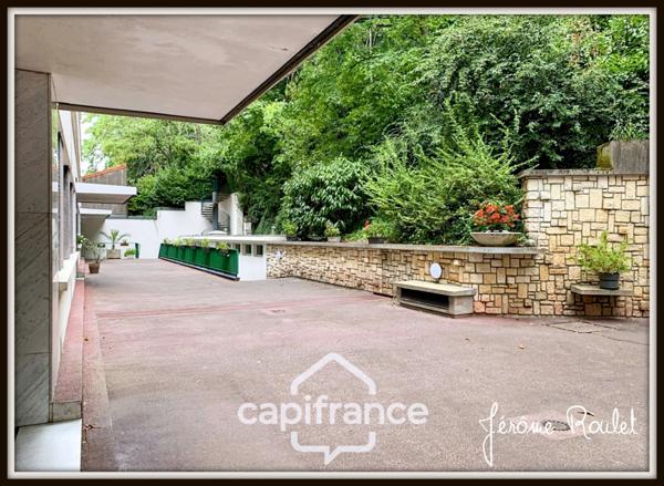 Dpt Vienne (86), à vendre POITIERS Gare Centre-ville, appartement T3 de 63,36 m² avec cave et place de parking privative