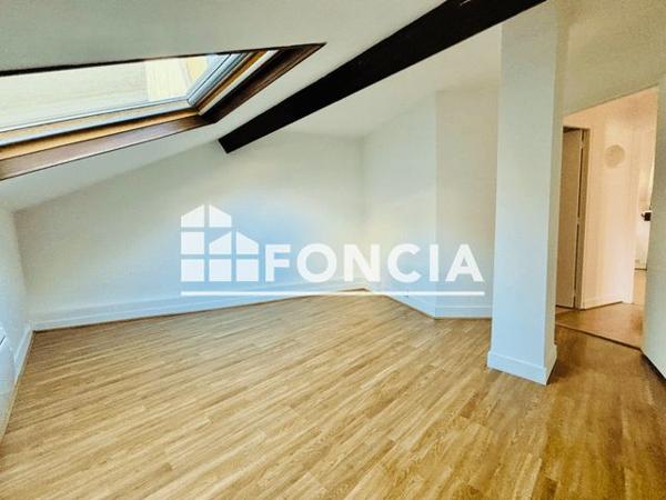 Location Appartement 3 pièces 46.35 m² - 9-11 RUE GEORGES CLEMENCEAU Versailles 78000