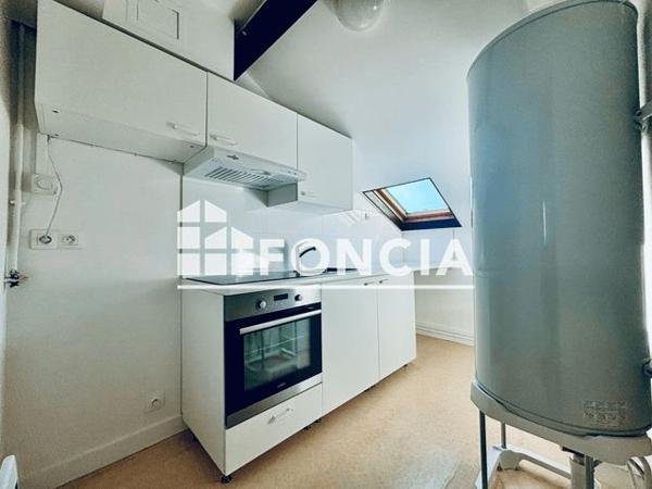 Location Appartement 3 pièces 46.35 m² - 9-11 RUE GEORGES CLEMENCEAU Versailles 78000