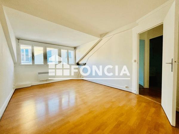 Location Appartement 3 pièces 46.35 m² - 9-11 RUE GEORGES CLEMENCEAU Versailles 78000